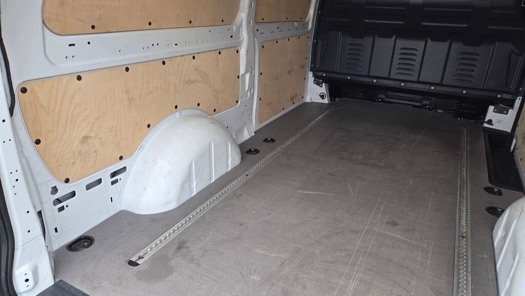 Mercedes-Benz Vito Skříň 2,0 l 120 kw