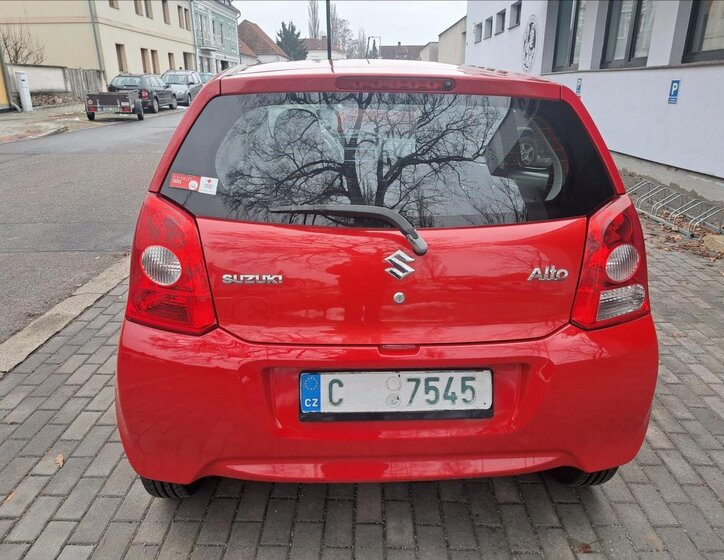 Suzuki Alto Hatchback 996,0 50 kw