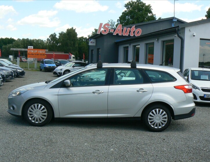 Ford Focus 8
