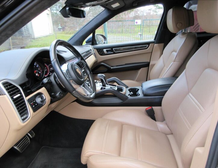 Porsche Cayenne Kombi 2,9 l 324 kw