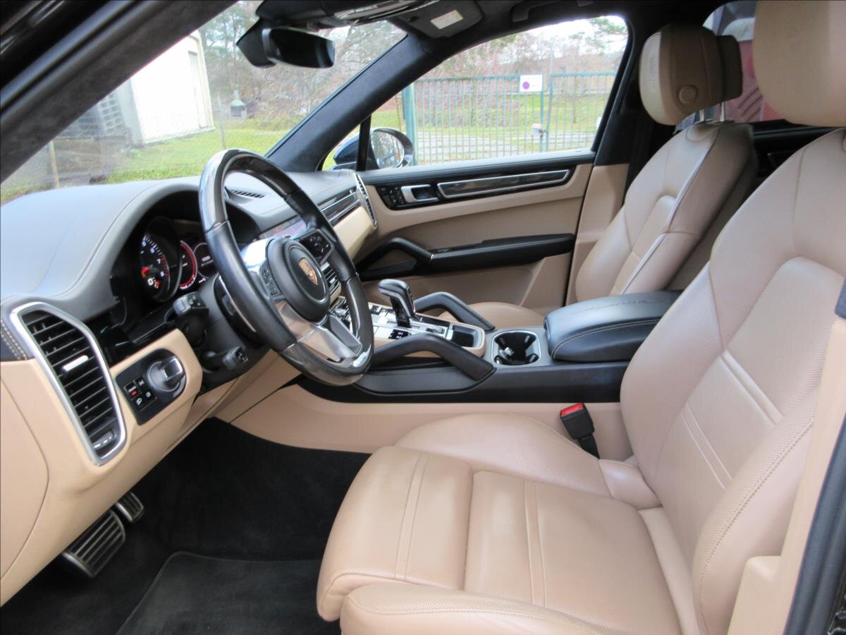 Porsche Cayenne Kombi 2,9 l 324 kw