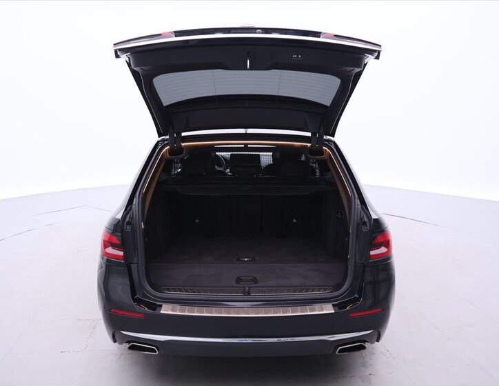 BMW Řada 5 Kombi 3,0 l 250 kw