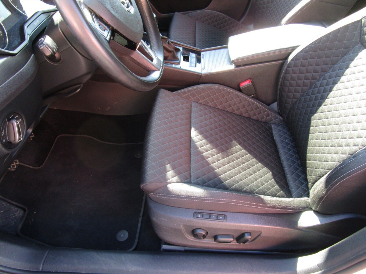 Škoda Superb Kombi 1,8 l 132 kw