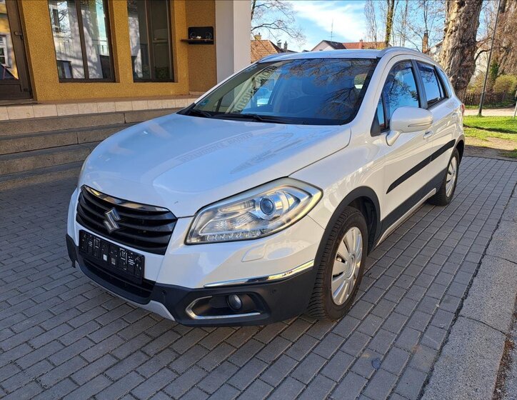 Suzuki SX4 S-Cross Hatchback 1,6 l 88 kw