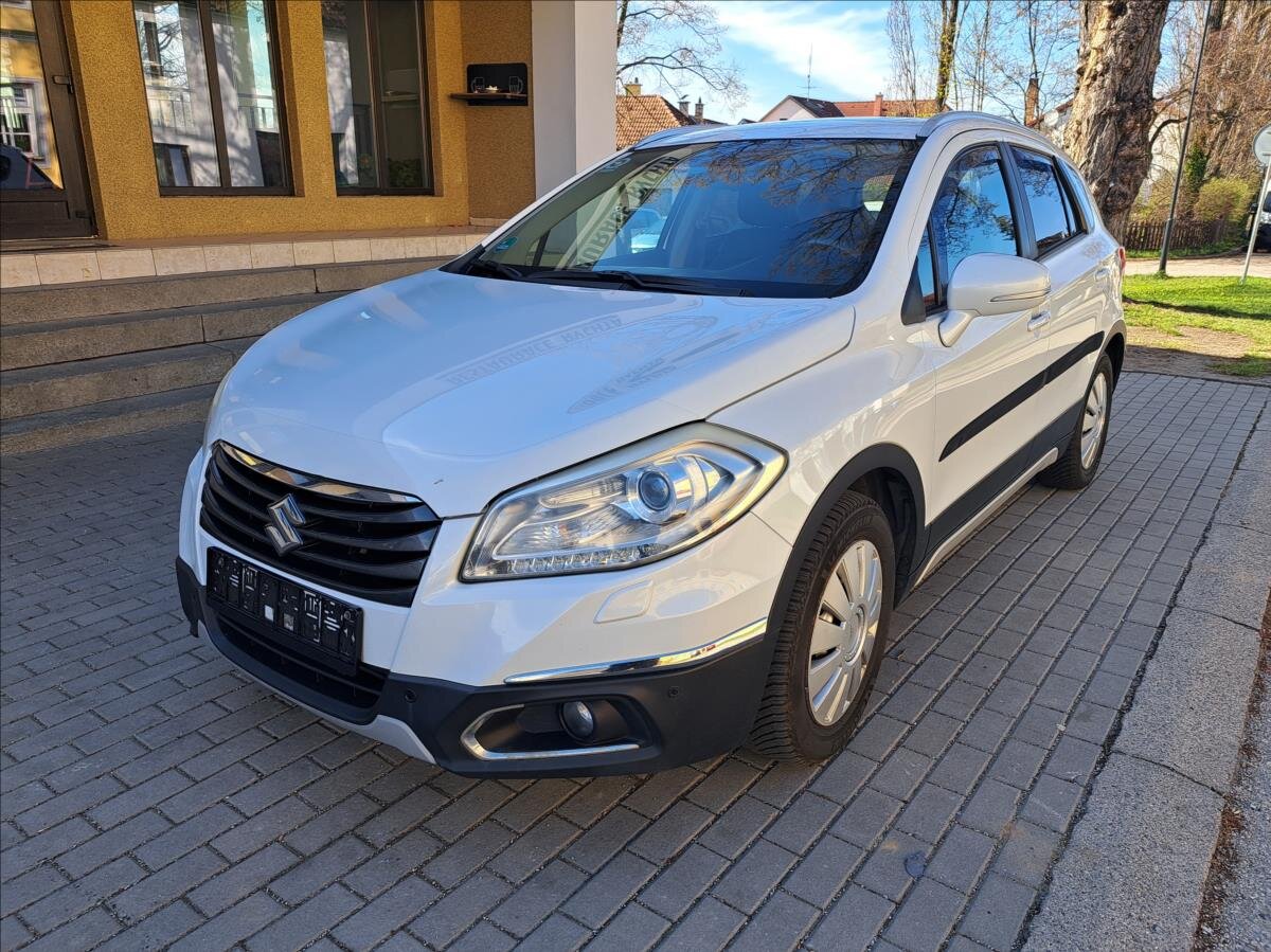 Suzuki SX4 S-Cross Hatchback 1,6 l 88 kw