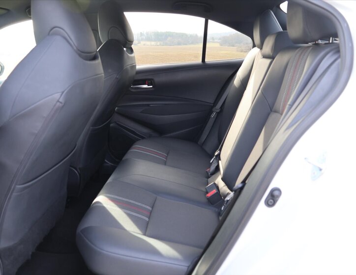 Toyota Corolla Sedan / Limuzína 1,8 l 72 kw