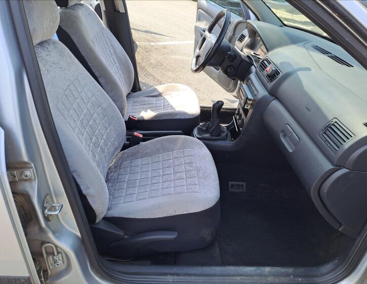 Škoda Octavia Liftback 1,6 l 75 kw