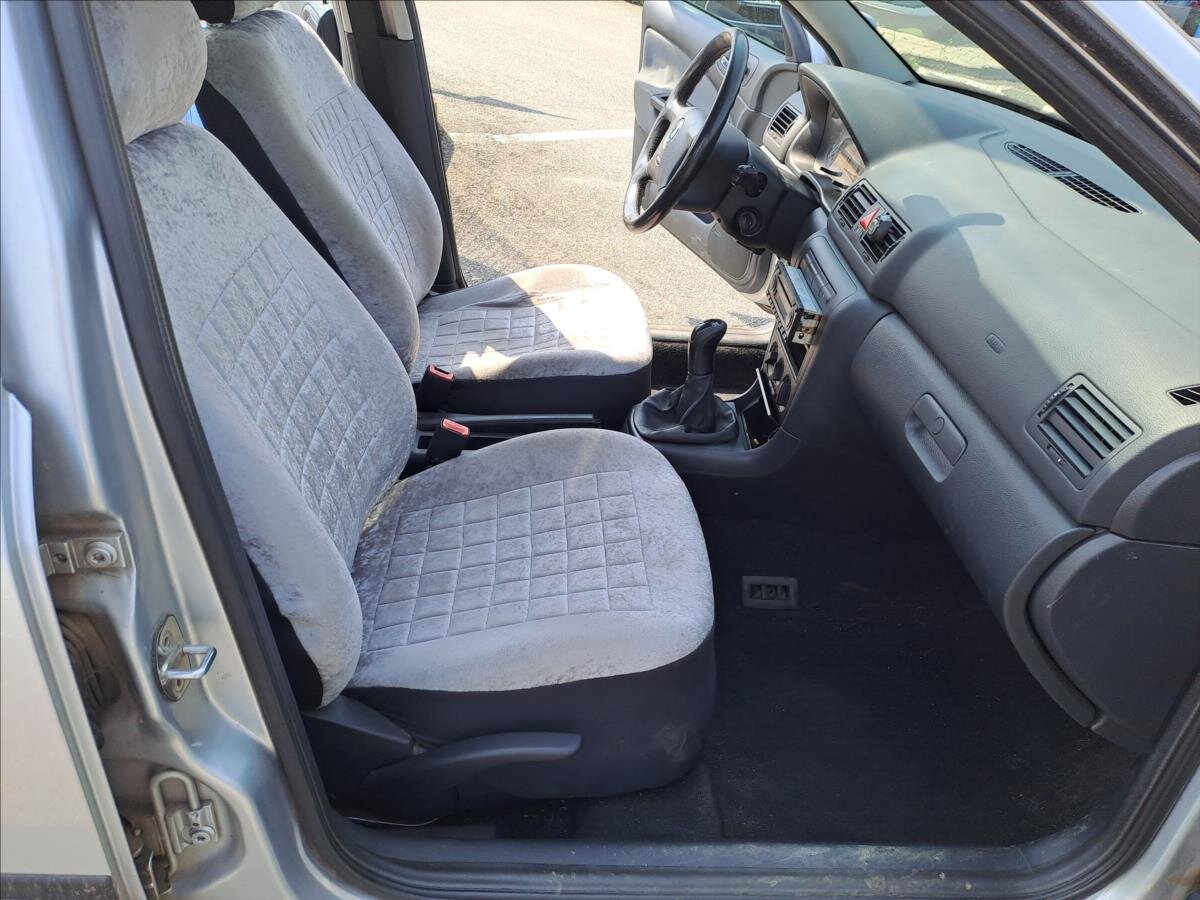 Škoda Octavia Liftback 1,6 l 75 kw