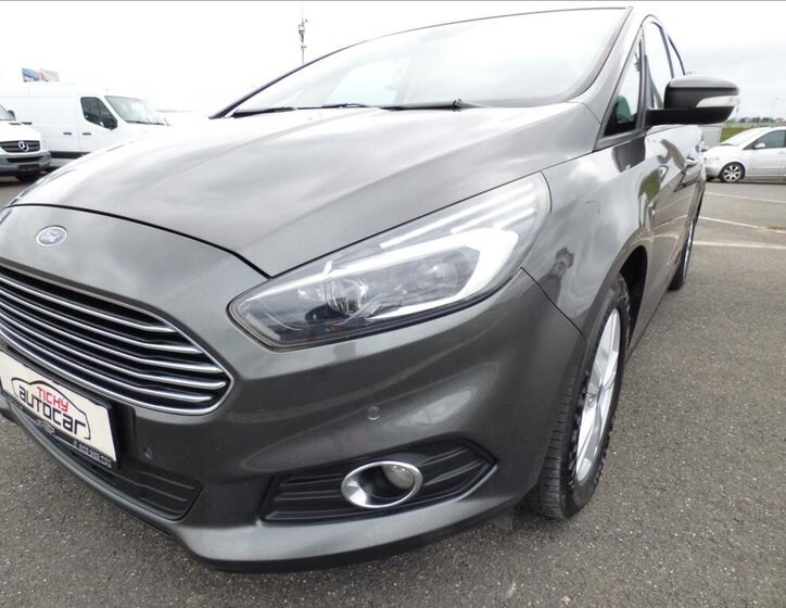 Ford S-MAX MPV 2,0 l 110 kw