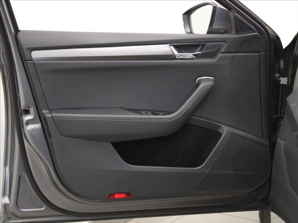 Škoda Superb Kombi 2,0 l 147 kw