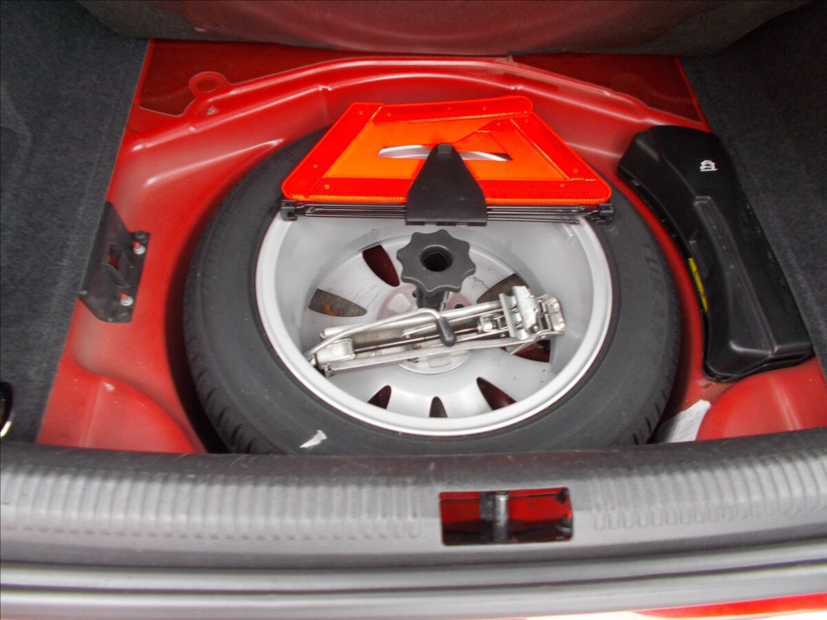 Audi A4 Sedan / Limuzína 2,0 l 103 kw