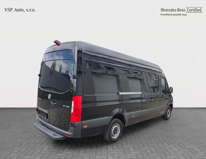 Mercedes-Benz Sprinter 5
