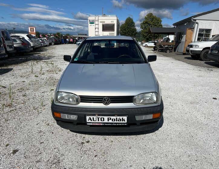 Volkswagen Golf 1