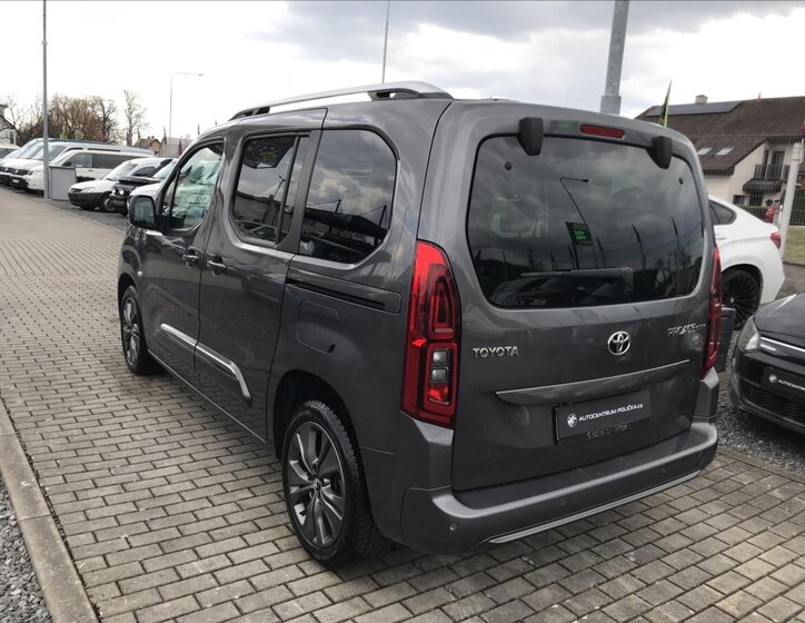 Toyota ProAce City Verso Kombi 1,5 l 96 kw