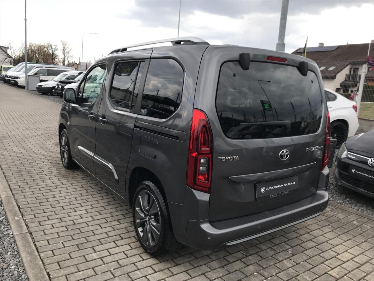 Toyota ProAce City Verso Kombi 1,5 l 96 kw