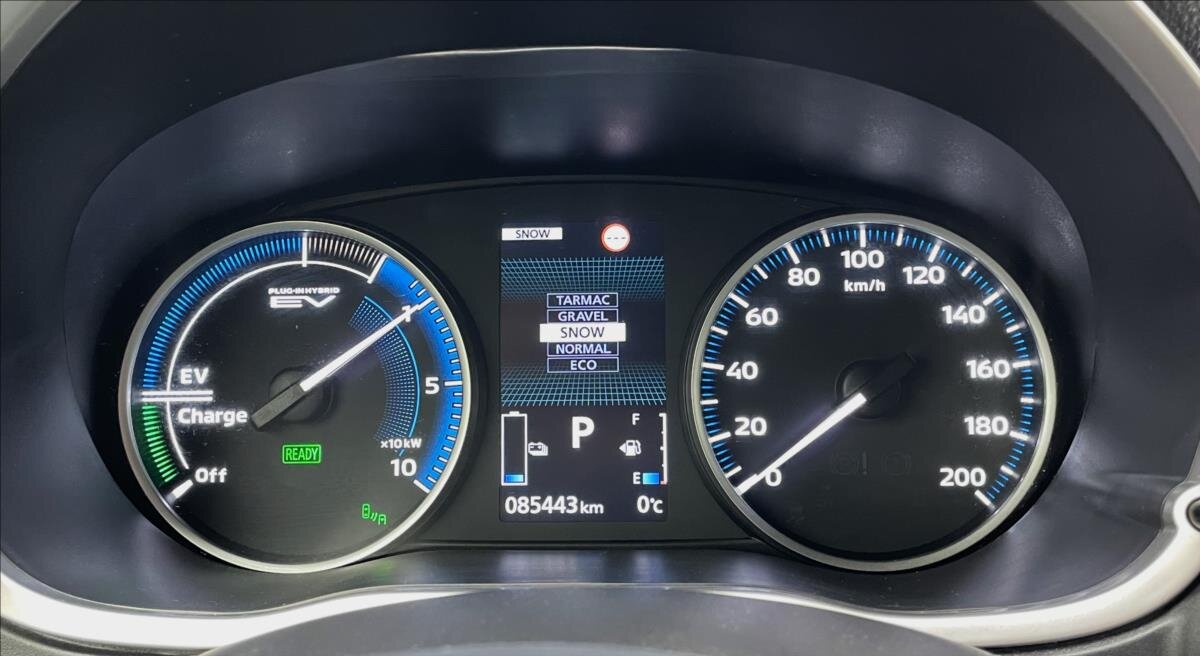 Mitsubishi Eclipse Cross SUV 2,4 l 130 kw