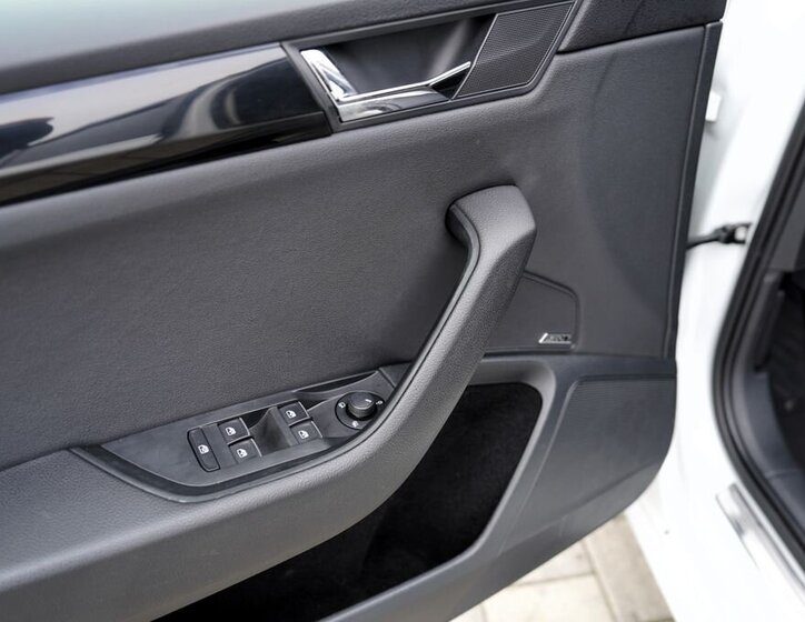 Škoda Superb Sedan 2,0 l 140 kw