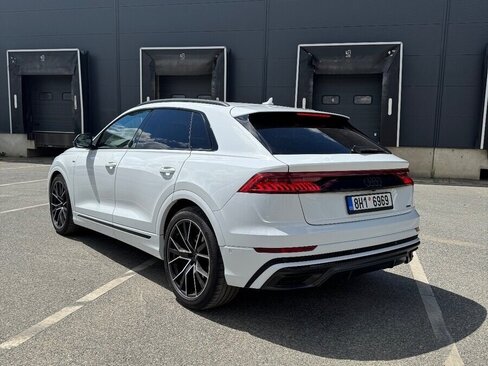 Audi Q8 SUV / Terénní 0,0 210 kw