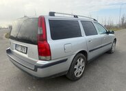Volvo V70 Kombi 2,5 l 103 kw