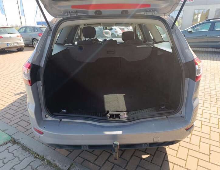 Ford Mondeo Kombi 1,6 l 88 kw