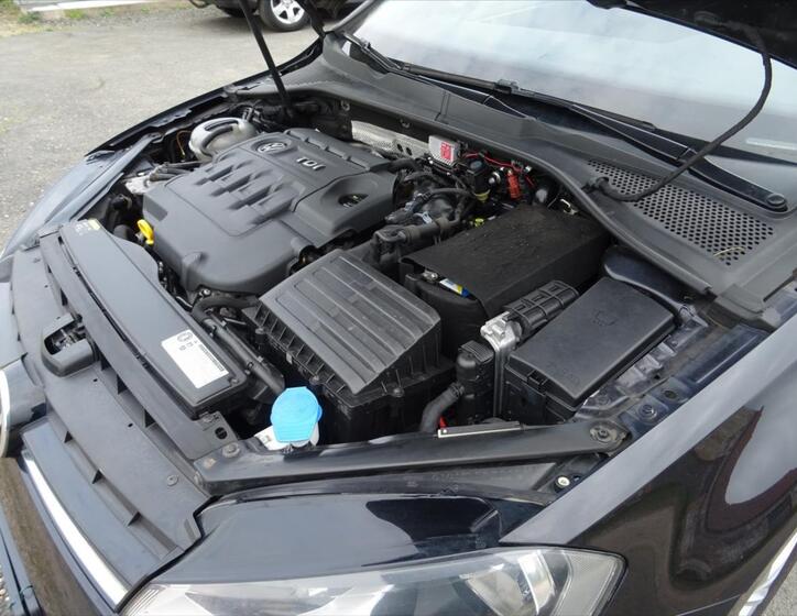 Volkswagen Golf Kombi 1,6 l 81 kw