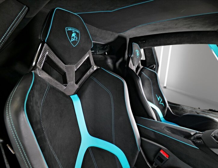 Lamborghini Aventador Kupé 6,5 l 552 kw