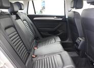 Volkswagen Passat 13