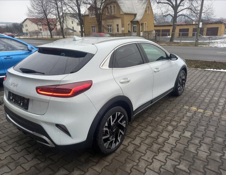 KIA XCeed CUV 1,6 l 110 kw