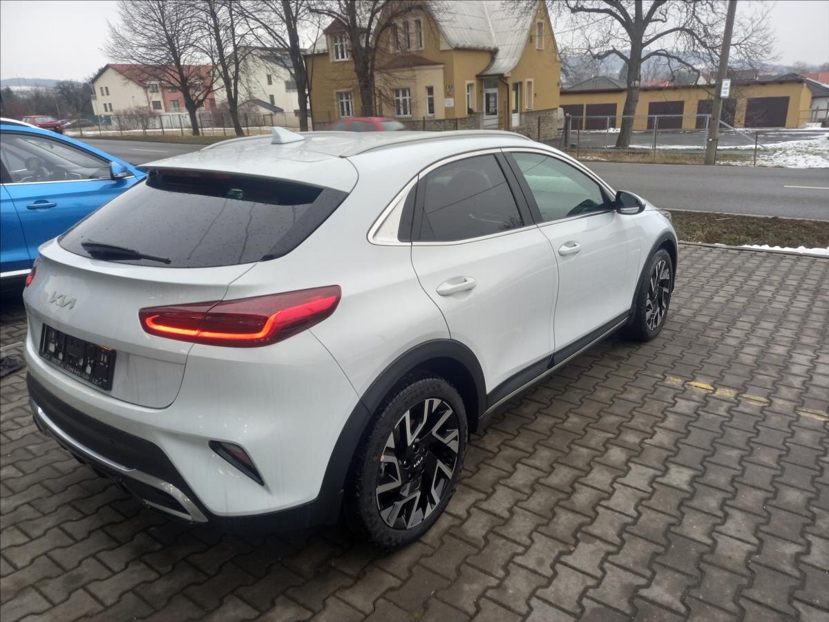 KIA XCeed CUV 1,6 l 110 kw