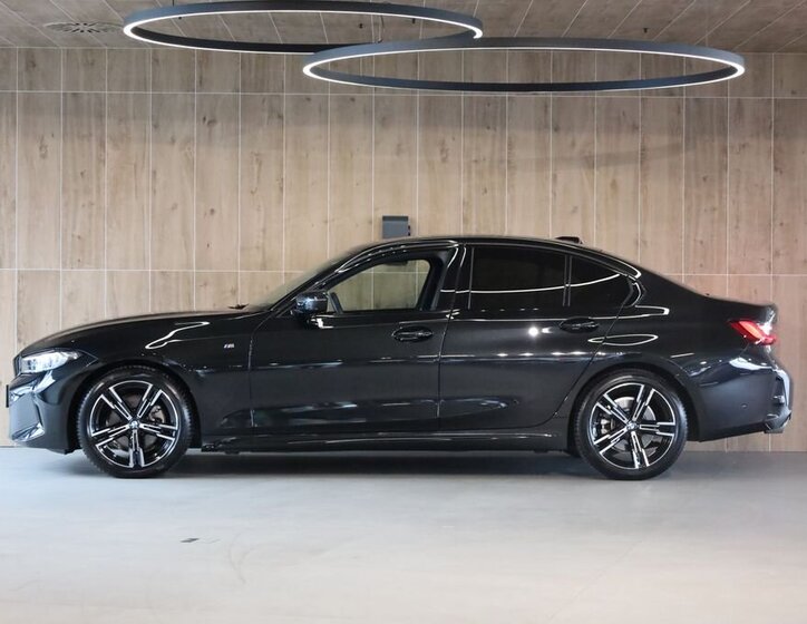 BMW Řada 3 Sedan / Limuzína 2,0 l 140 kw