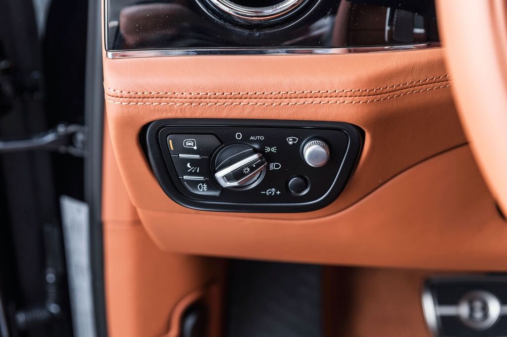 Bentley Bentayga SUV / Terénní 4,0 l 404 kw