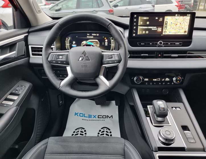 Mitsubishi Outlander 14