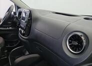 Mercedes-Benz Vito 17