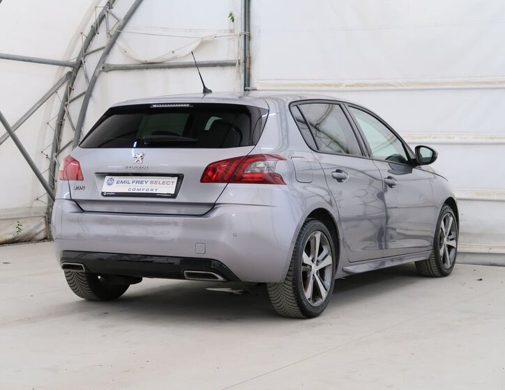 Peugeot 308 Hatchback 1,2 l 81 kw