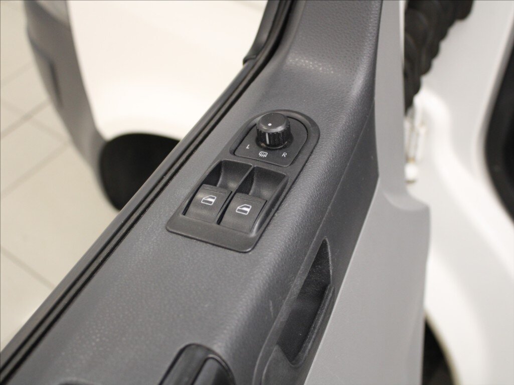 Volkswagen Transporter Skříň 2,0 l 62 kw