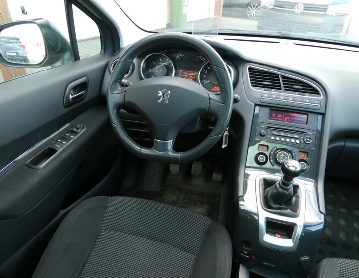 Peugeot 5008 MPV 1,6 l 115 kw