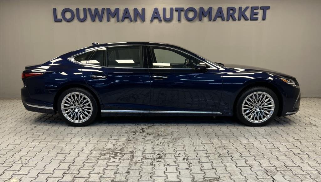 Lexus LS 500h Sedan 3,5 l 264 kw