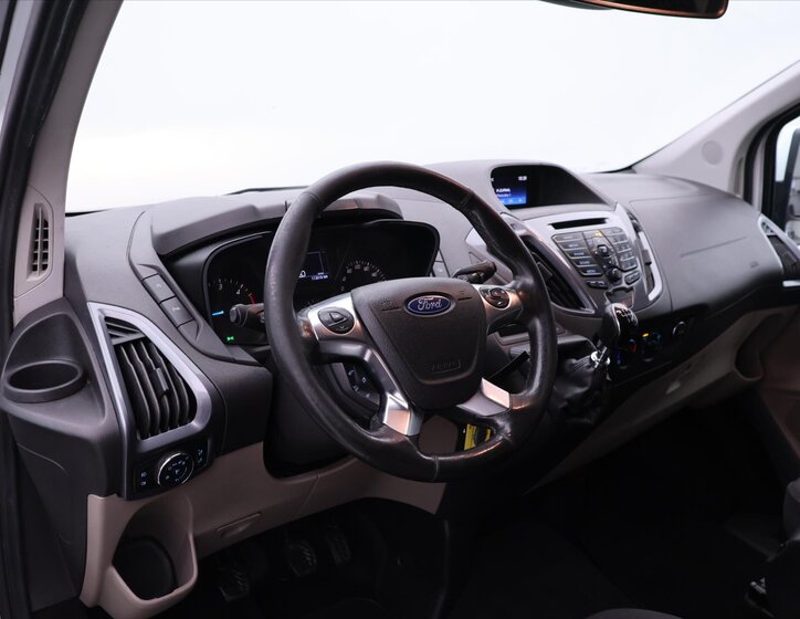 Ford Tourneo Custom Kombi 2,0 l 125 kw