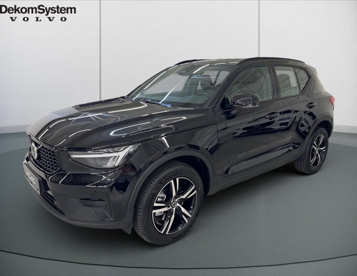 Volvo XC40 SUV / Terénní 2,0 l 120 kw