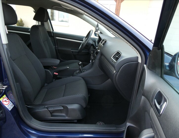 Volkswagen Golf Kombi 1,2 l 77 kw