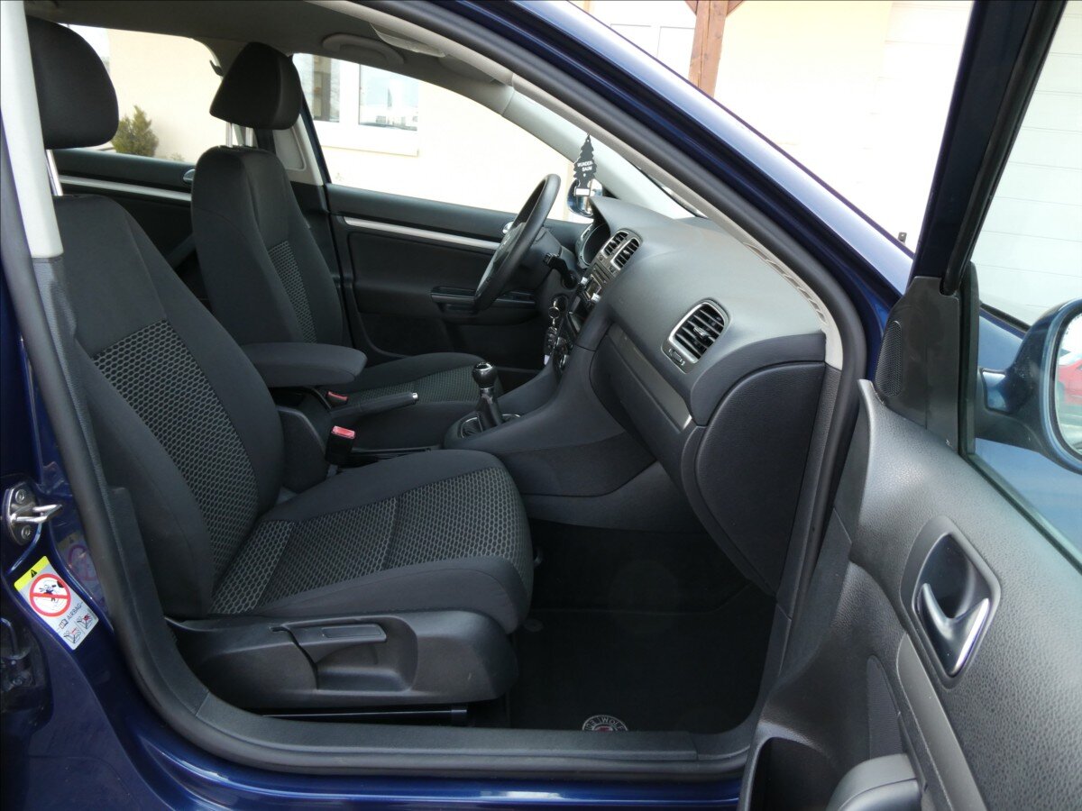 Volkswagen Golf Kombi 1,2 l 77 kw