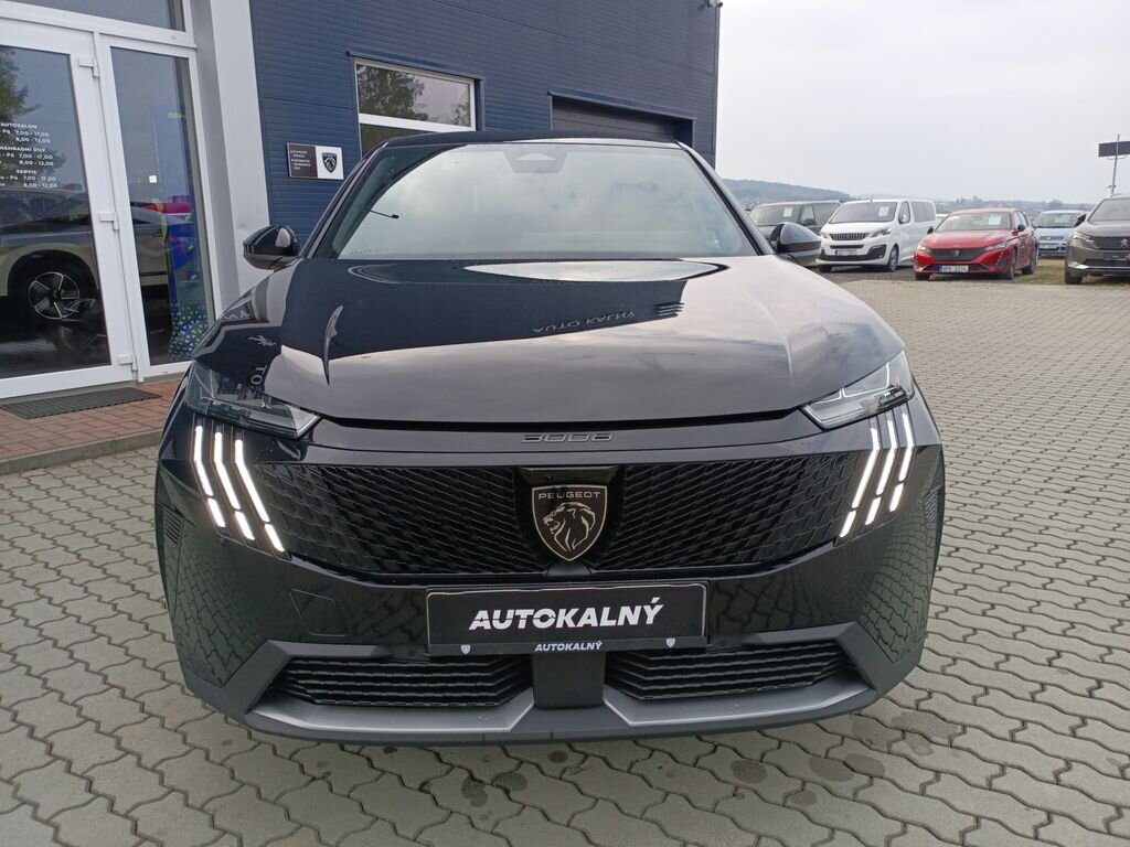 Peugeot 3008 SUV / Terénní 1,2 l 100 kw