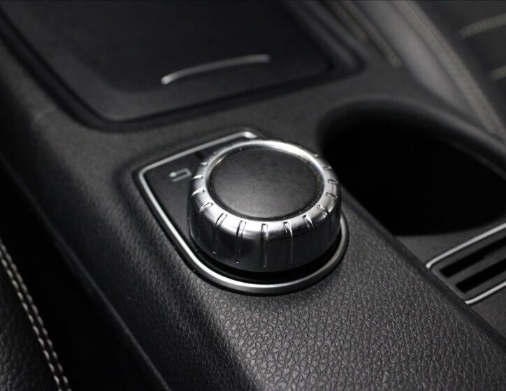 Mercedes-Benz CLA 24