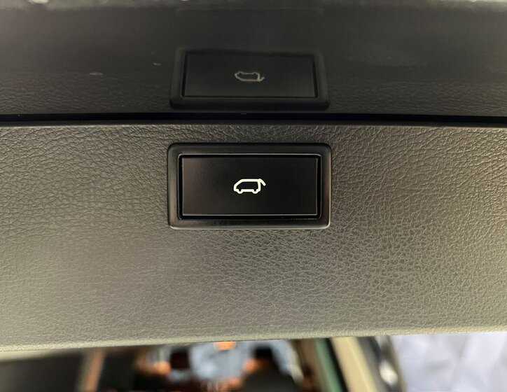 Volkswagen Multivan 22