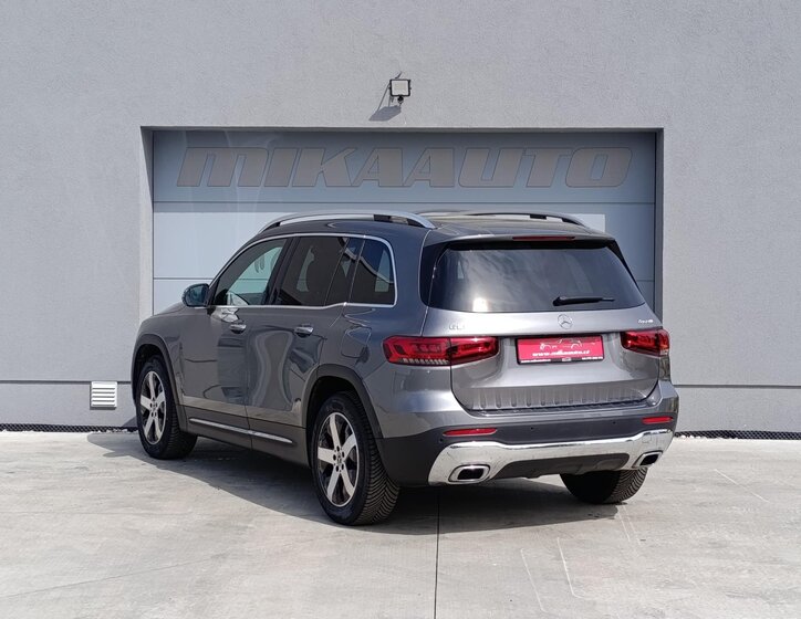 Mercedes-Benz GLB SUV / Terénní 1,3 l 120 kw