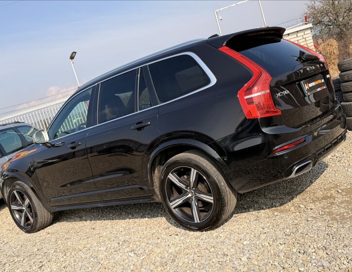 Volvo XC90 SUV / Terénní 2,0 l 173 kw