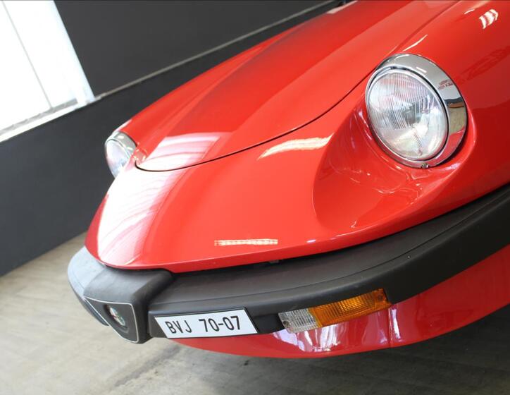 Alfa Romeo Spider 11