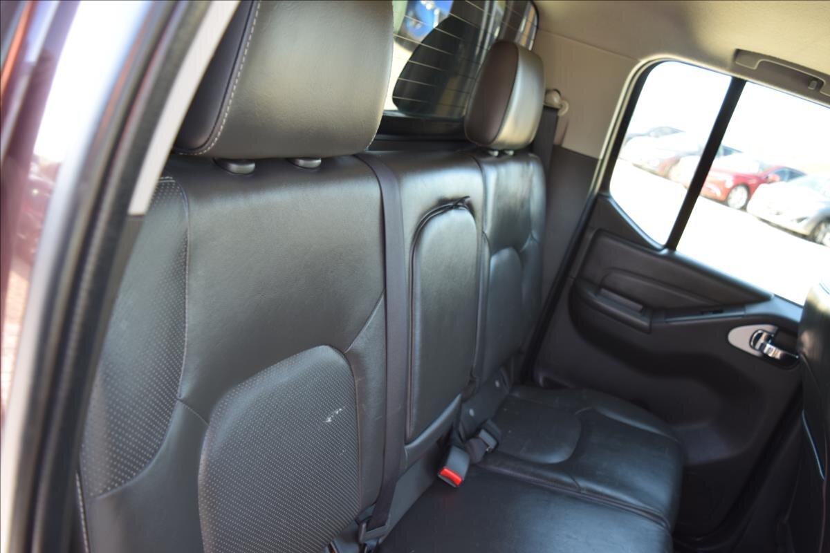 Nissan Navara Pick-up 3,0 l 170 kw