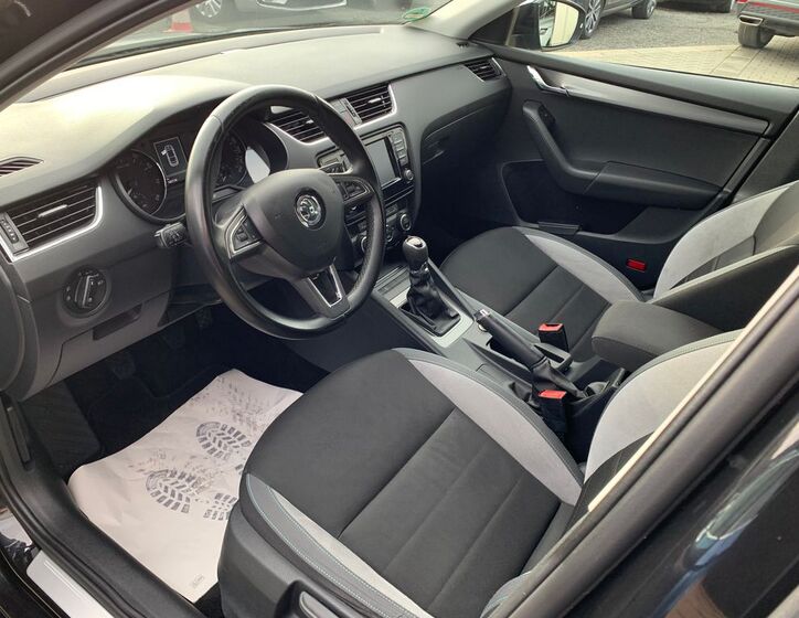 Škoda Octavia 14
