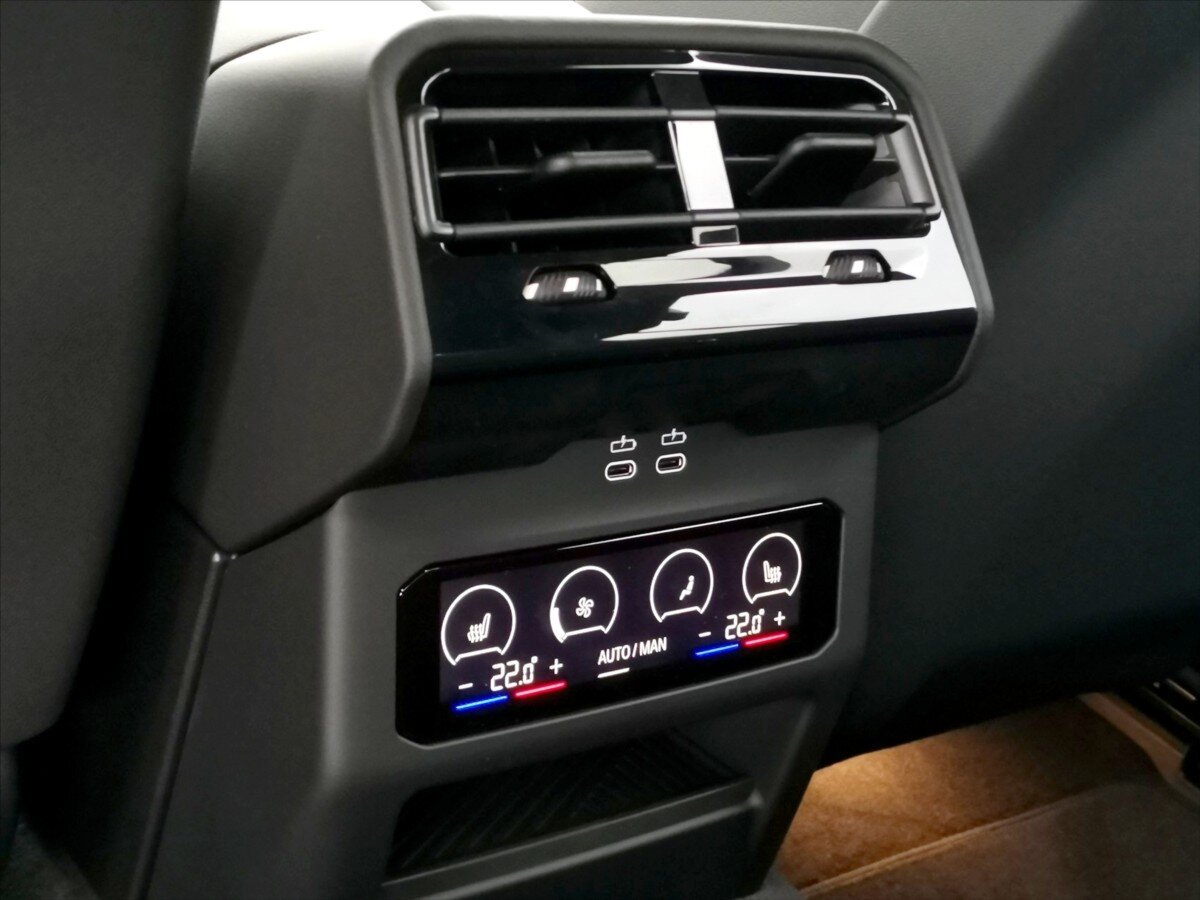 BMW i5 Sedan 0,0 290 kw